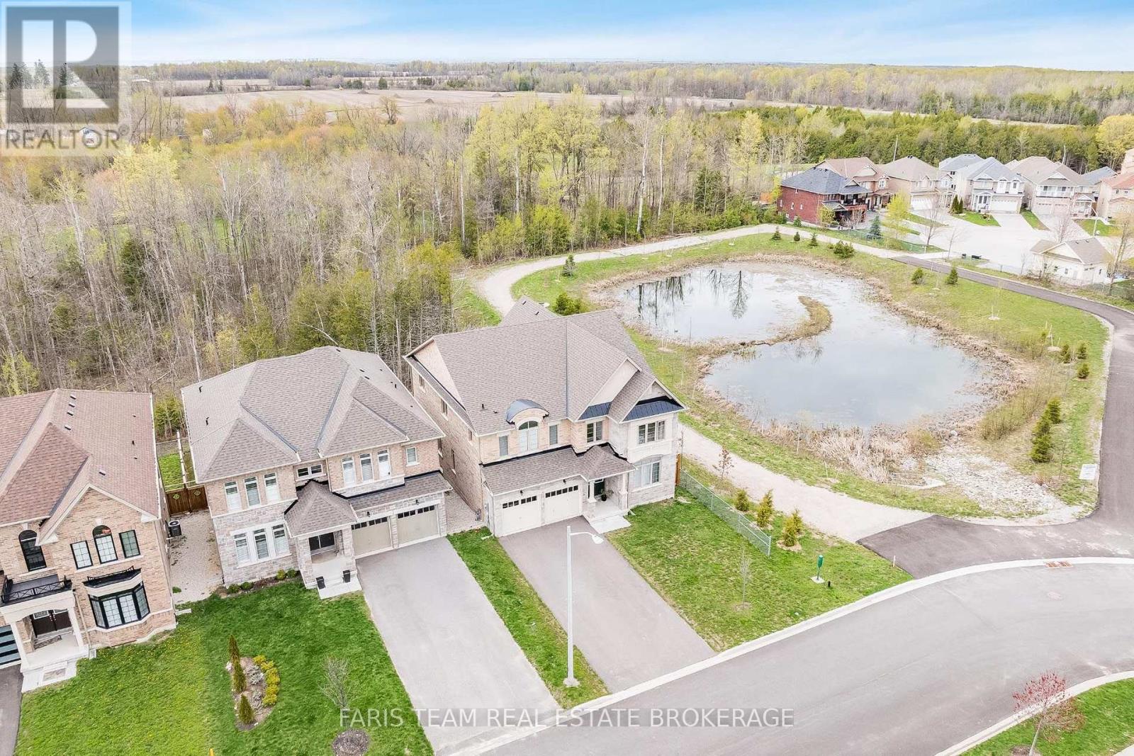 2263 LOZENBY STREET - 3