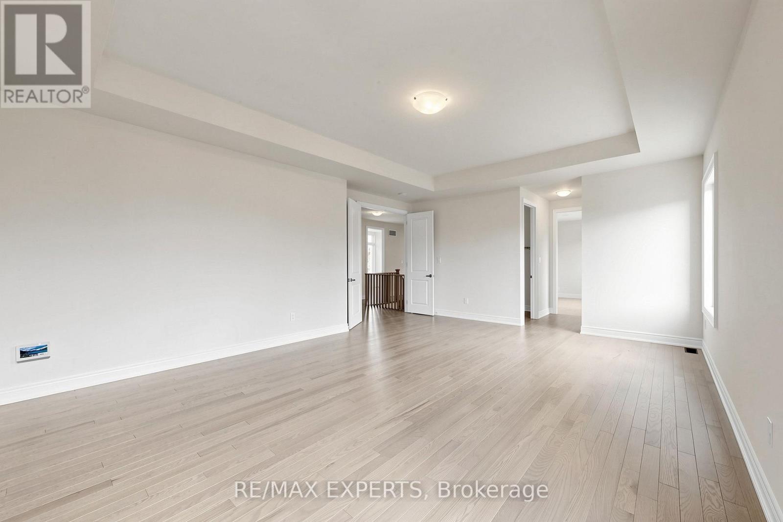 7 LORRAINE HAND CRESCENT - Image 27