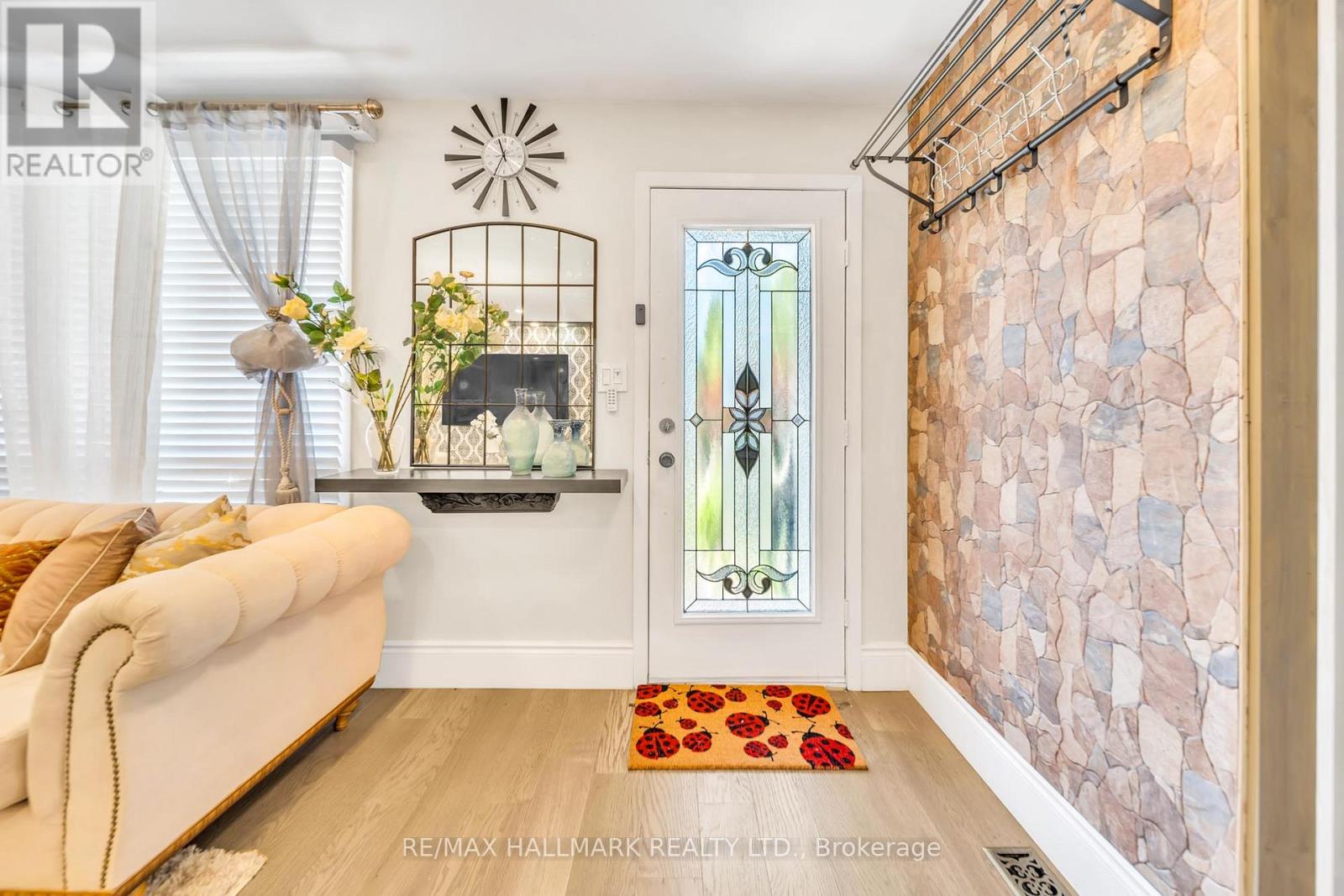 268 PASADENA DRIVE - Image 4