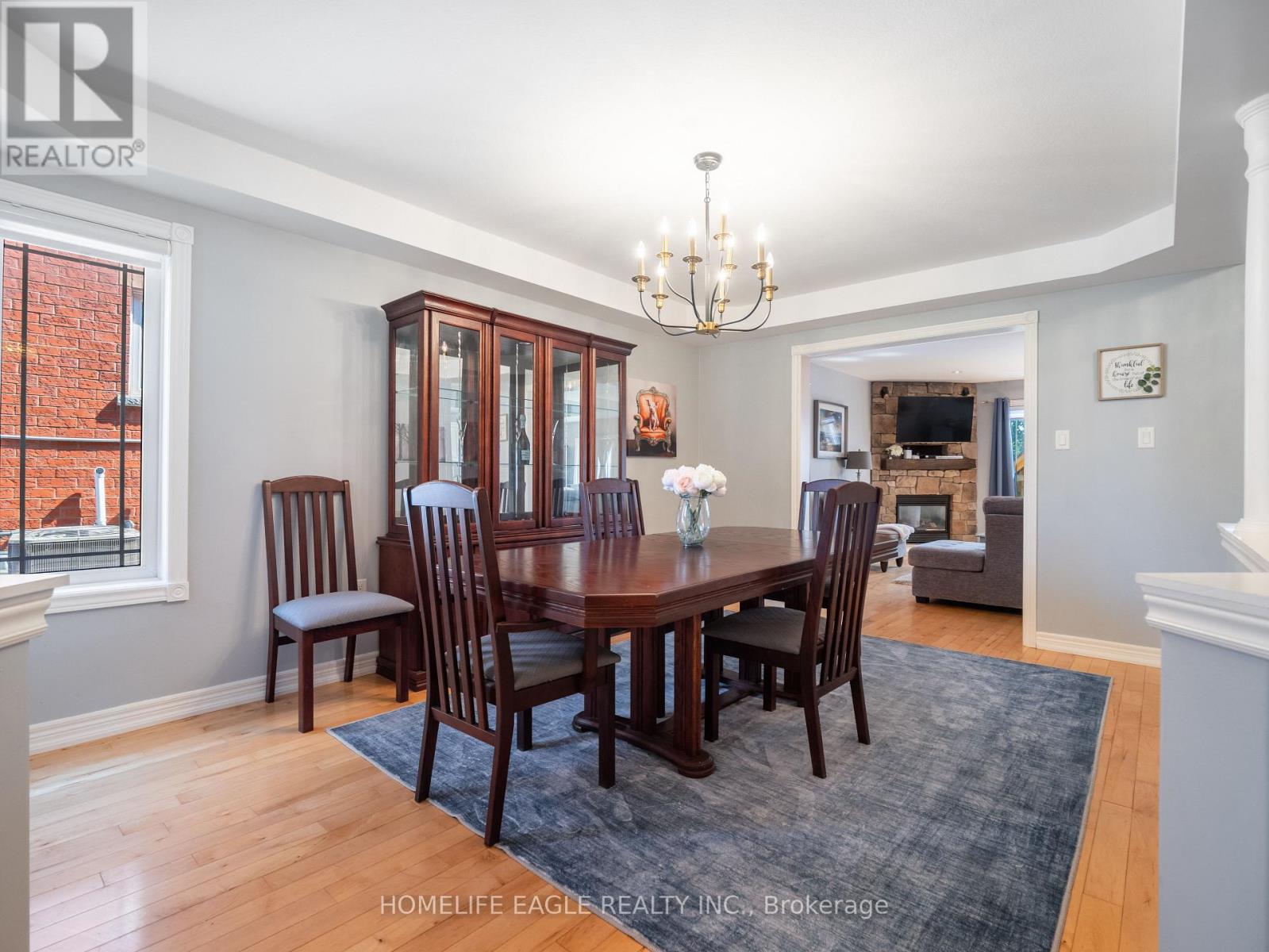 25 MEADOWVIEW DRIVE - 4