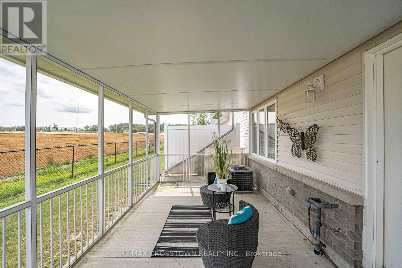 70 IVY CRESCENT - Image 24