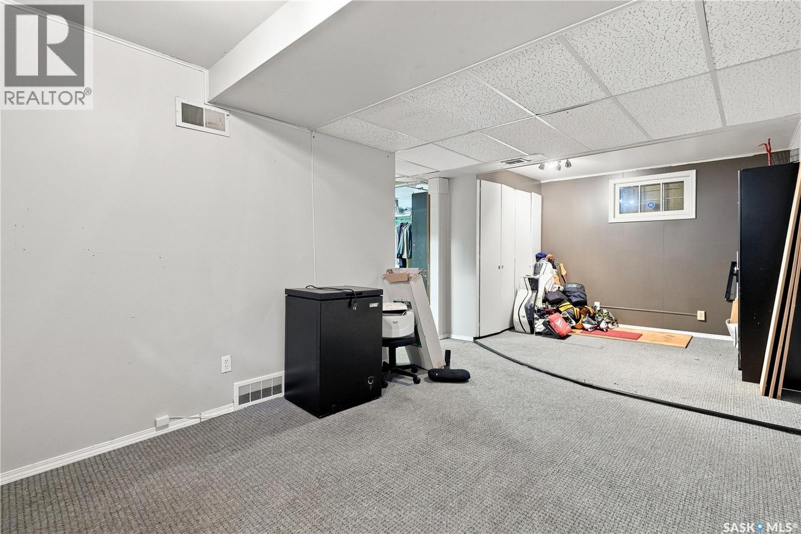 4828 8TH AVENUE - 32