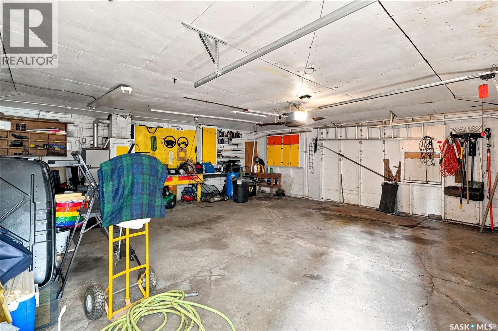 4828 8TH AVENUE - 44
