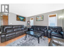 3347 Mcclocklin Road, Saskatoon, SK S7R0B3 Photo 9