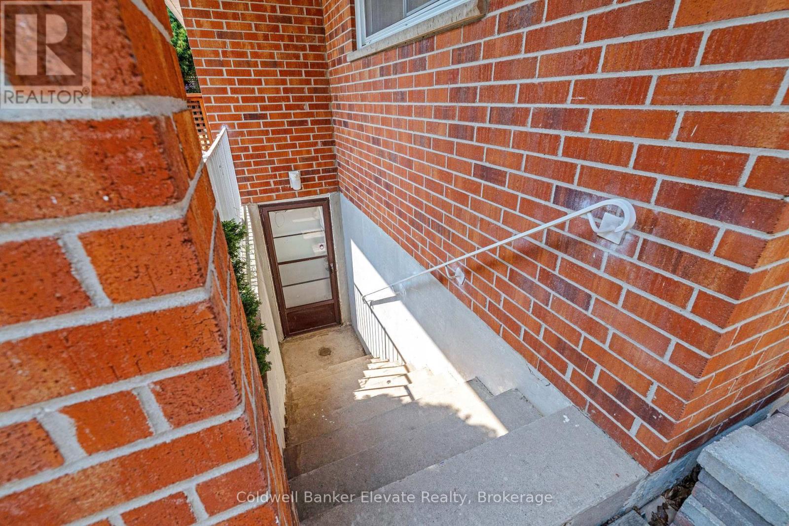 1677 SHERWOOD FORREST CIRCLE - Image 44