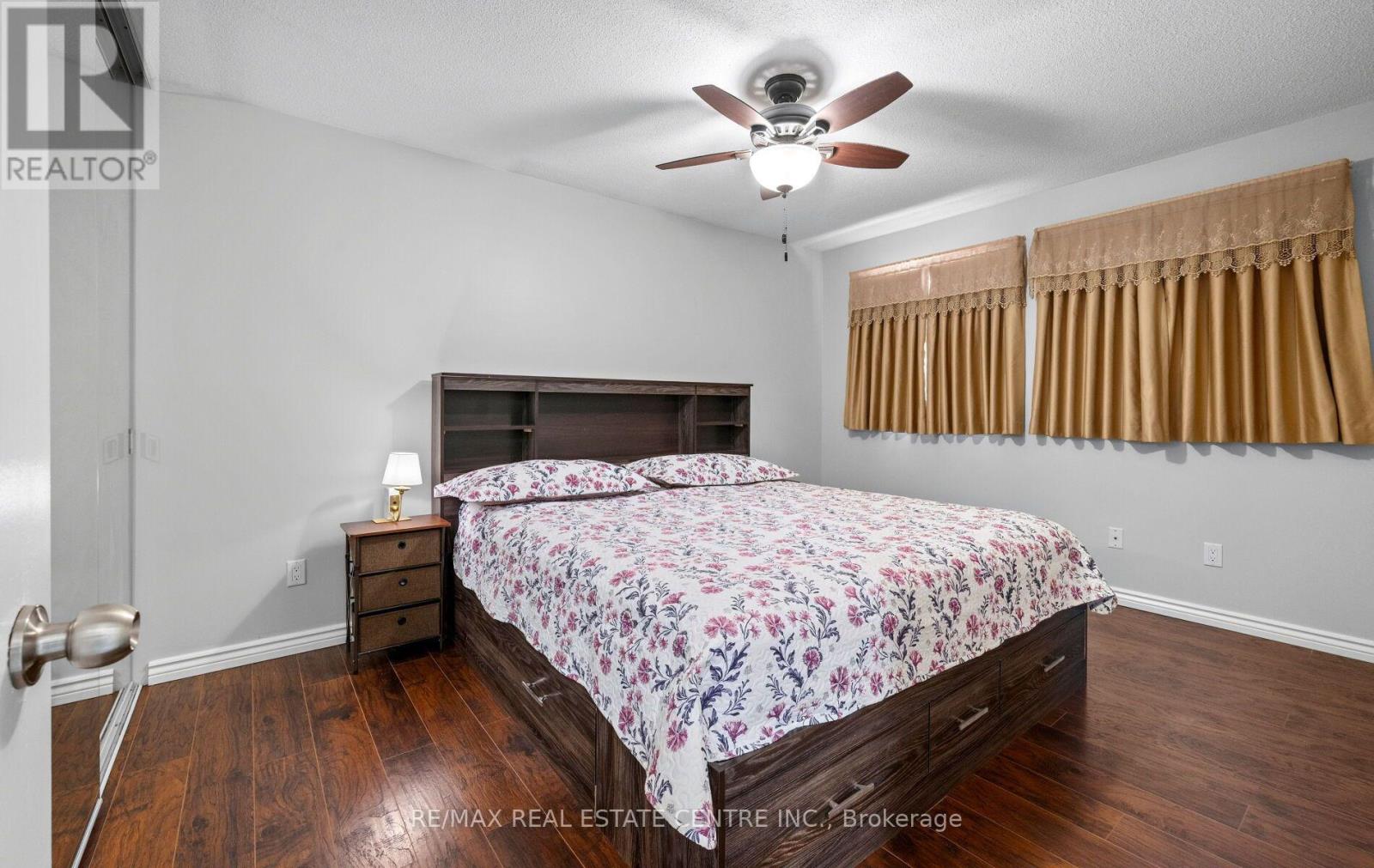 4 ECCLESTONE DRIVE - 23