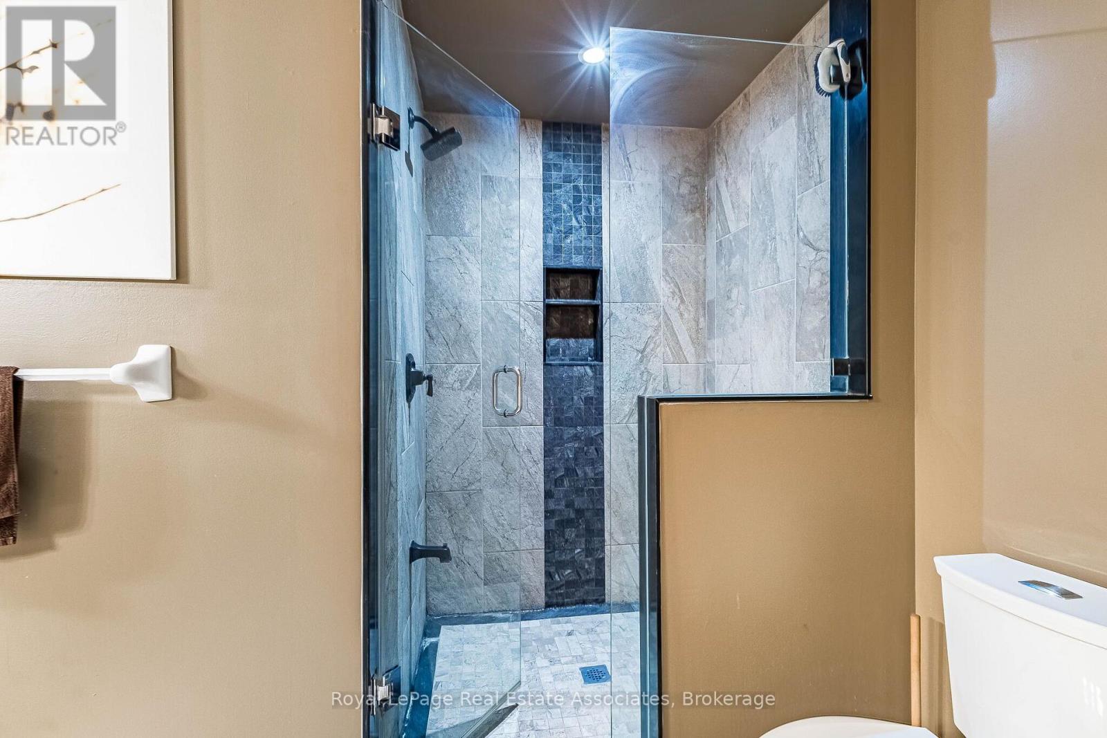 37 LATANIA BOULEVARD - Image 33