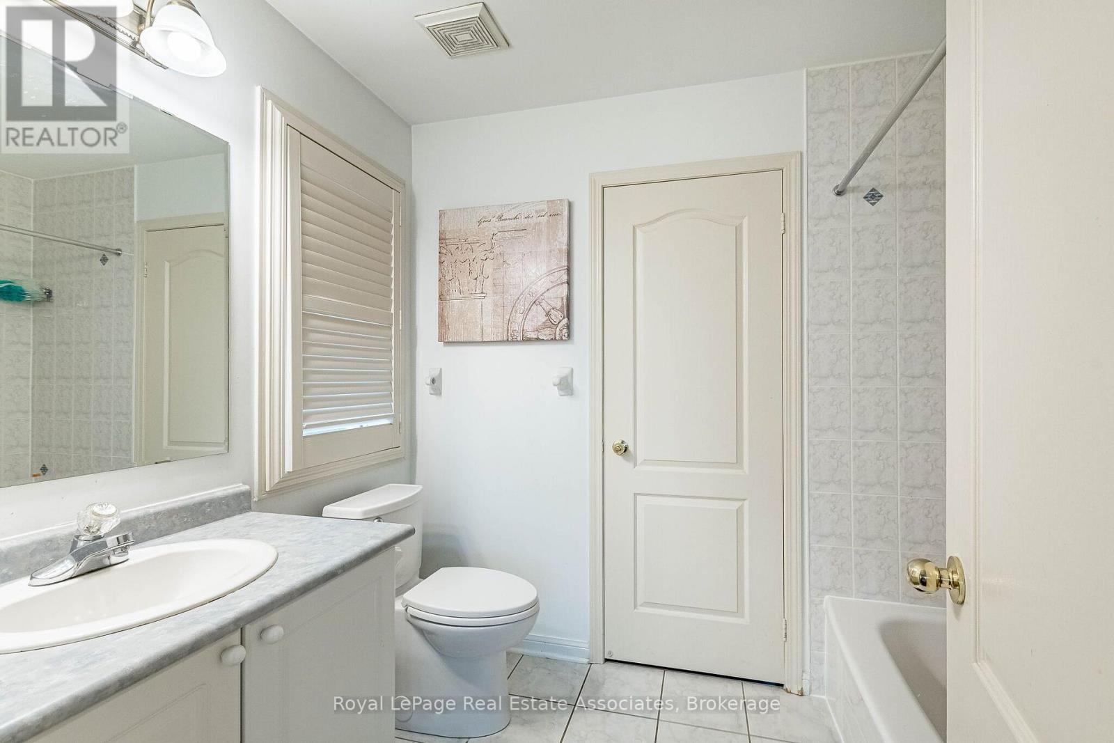 37 LATANIA BOULEVARD - Image 35