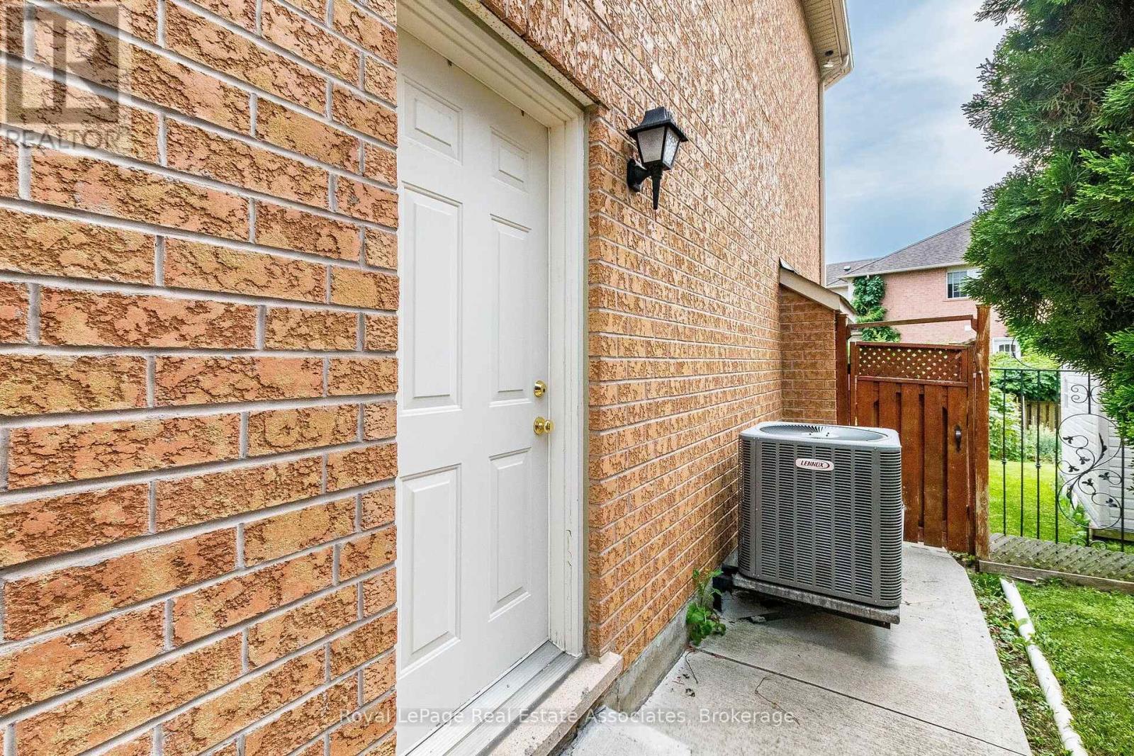 37 LATANIA BOULEVARD - 50