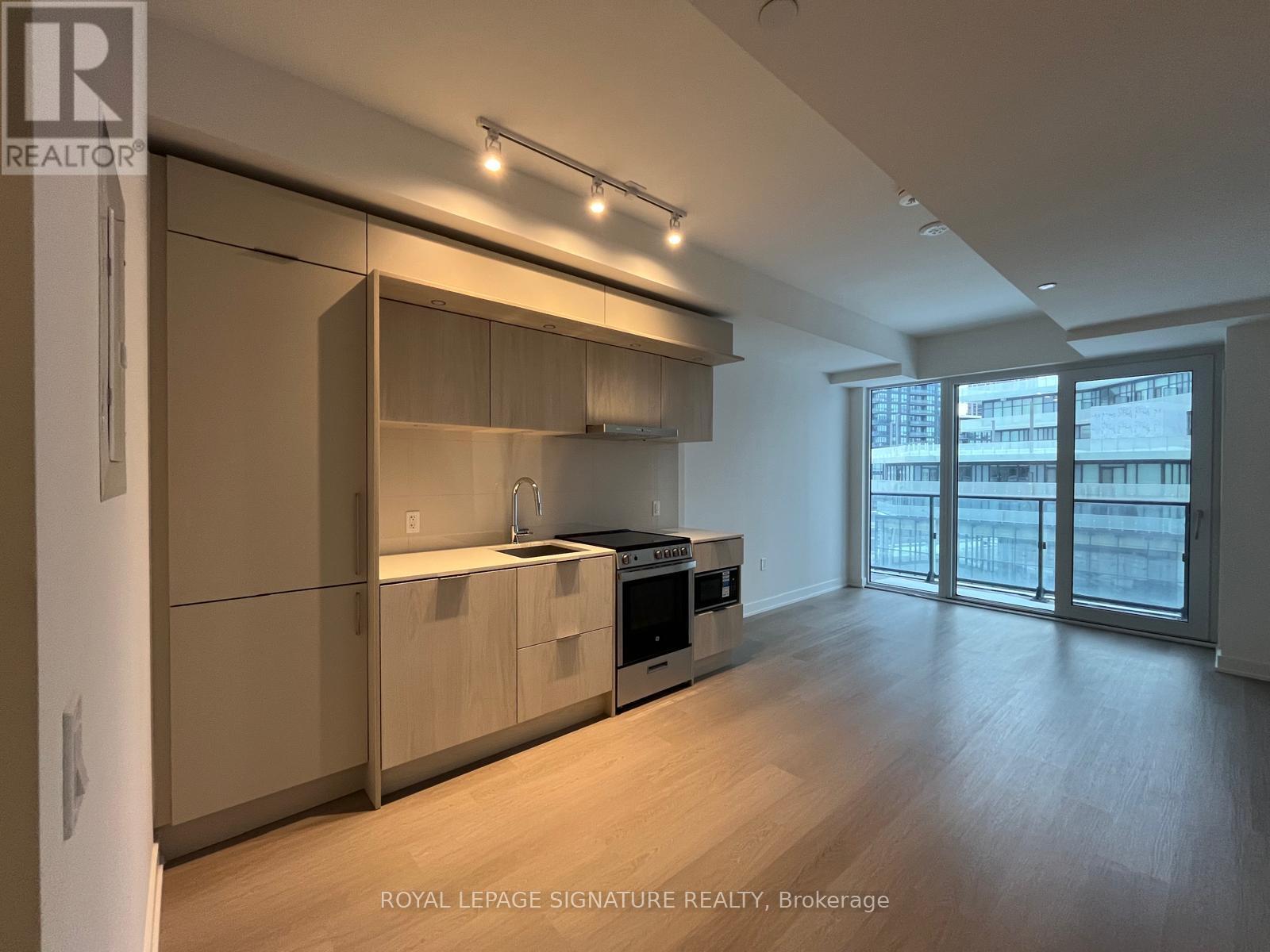 Photo of 448 Burnhamthorpe Road