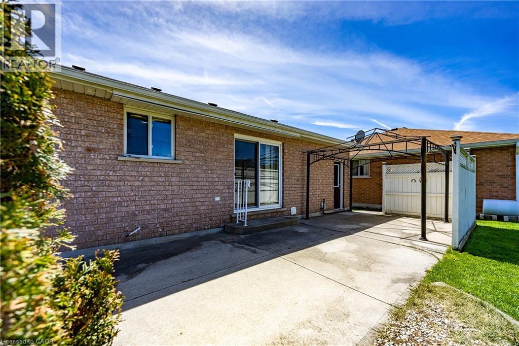 44 GEOFFERY Road - 2