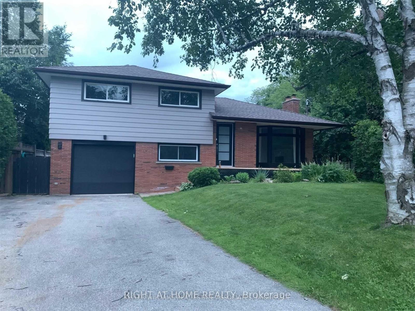 Photo of 530 Lynda Lane