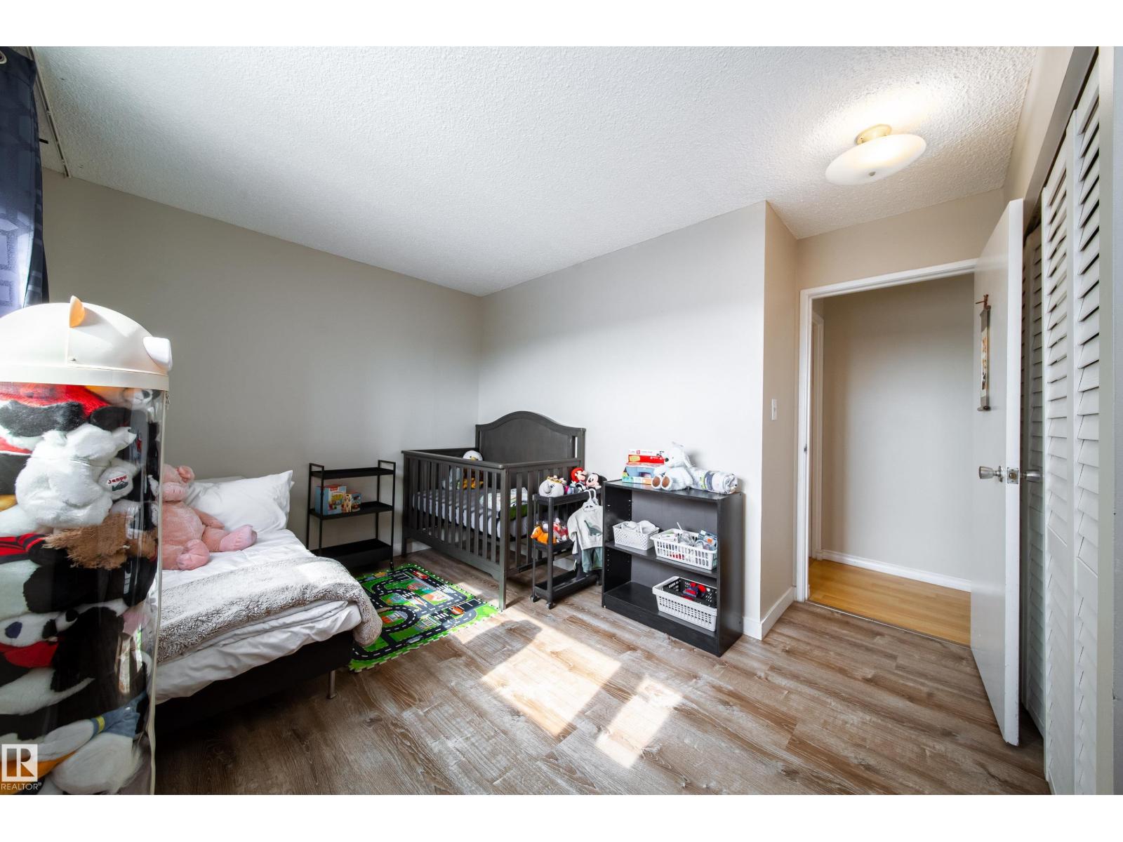#56 8745 165 Street NW - 15
