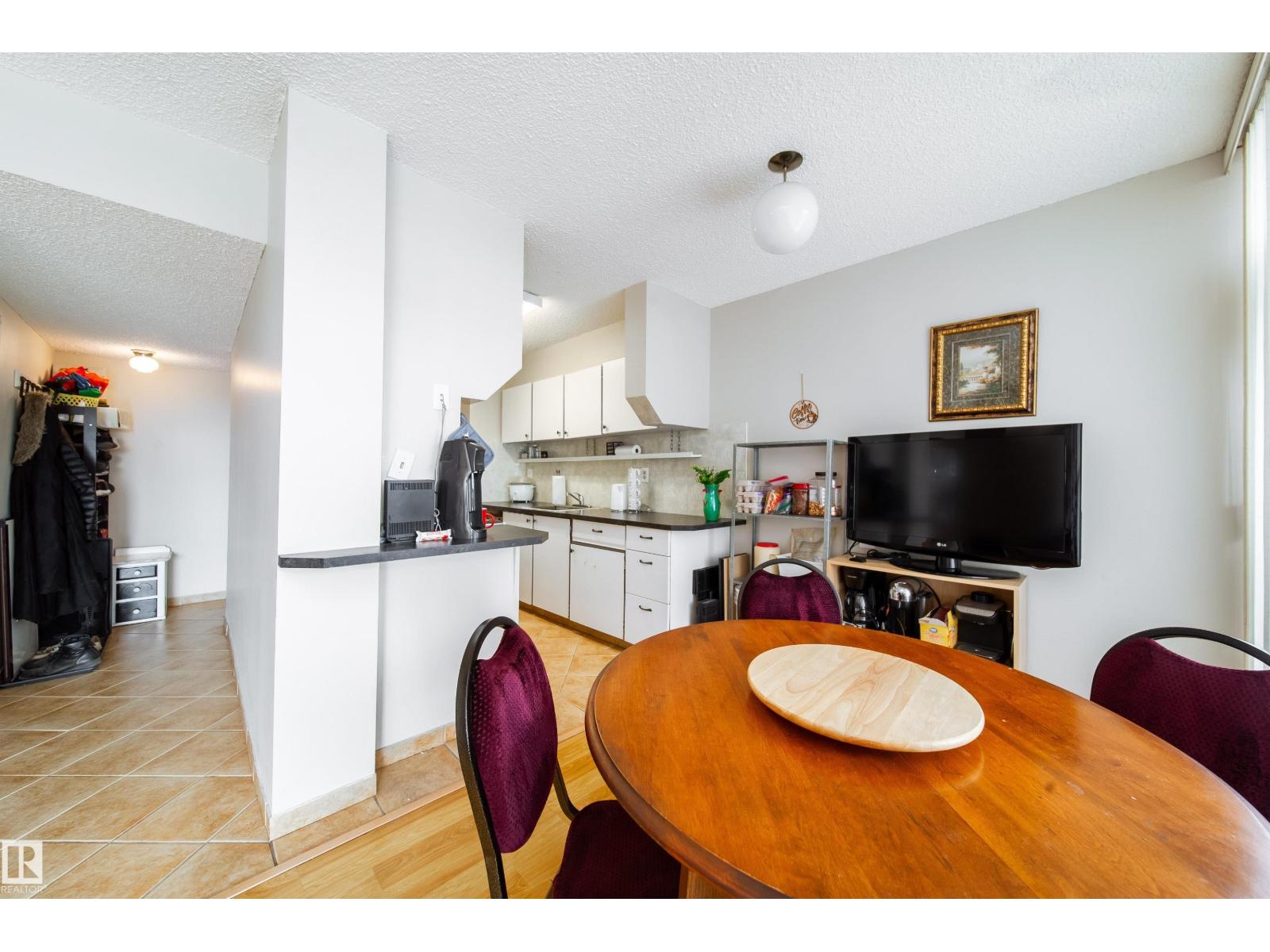 #56 8745 165 Street NW - 4
