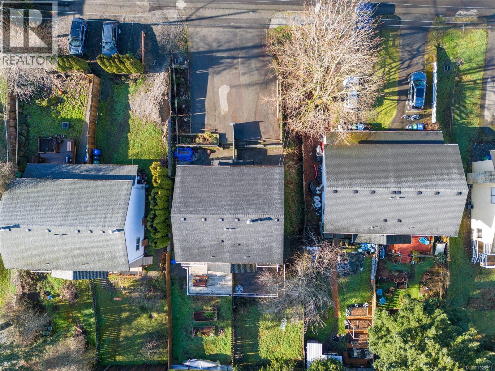834 Holly Hill Rd - Image 11