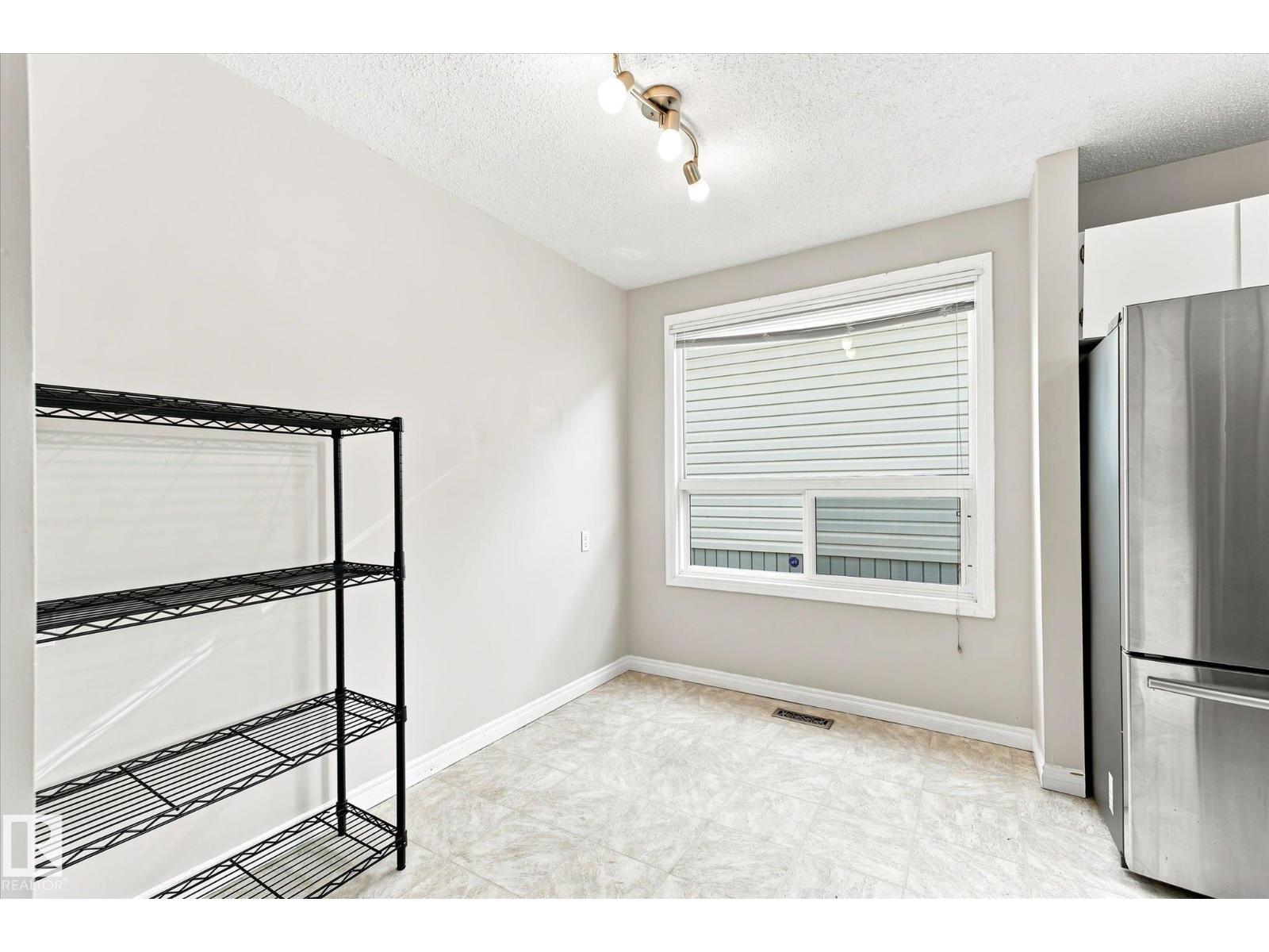 17911 77 AV NW - 11