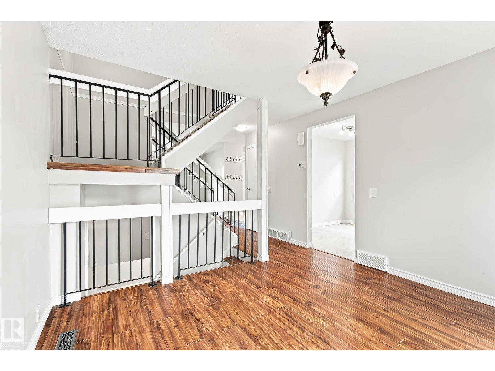 17911 77 Avenue NW - Photo 10