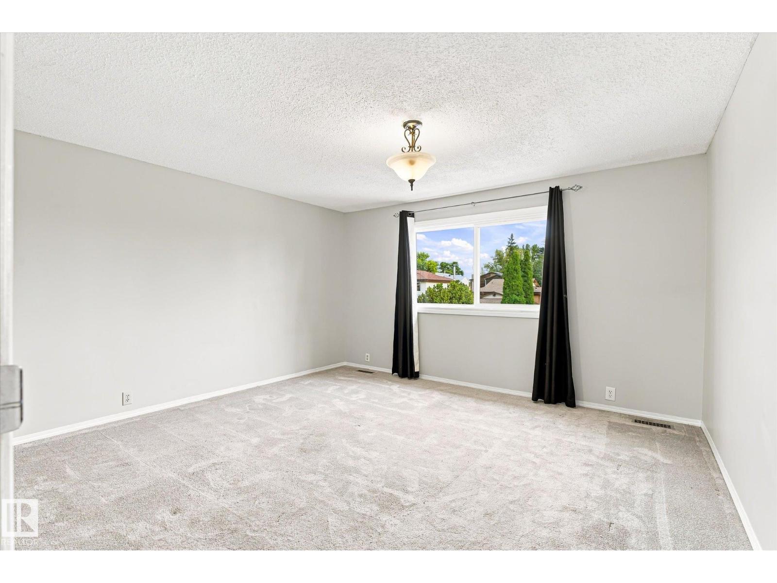 17911 77 Avenue NW - Photo 20