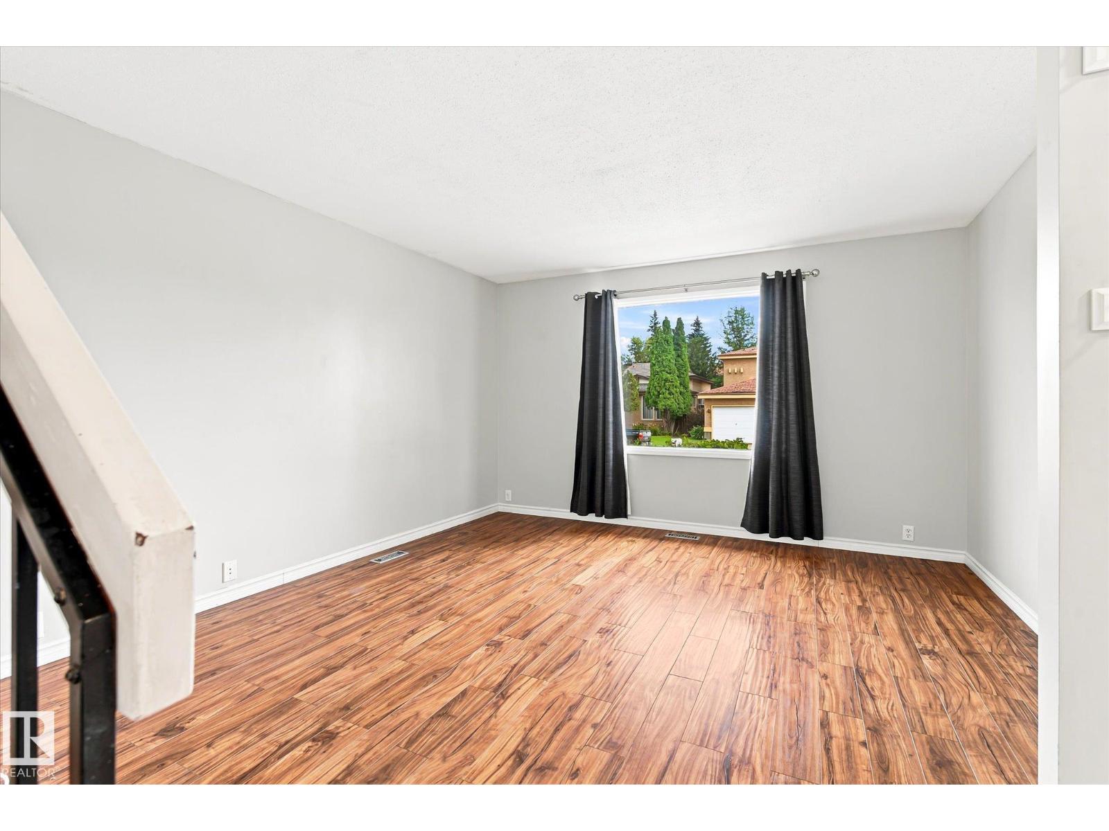 17911 77 AV NW - 4