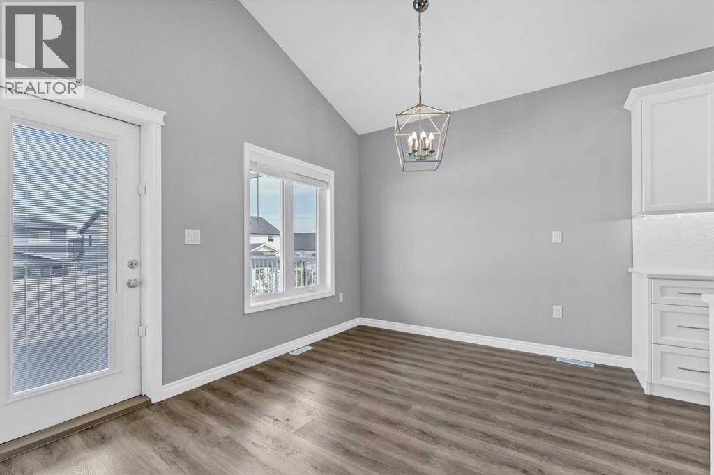 127 Hamptons Crescent Southeast - Photo 10