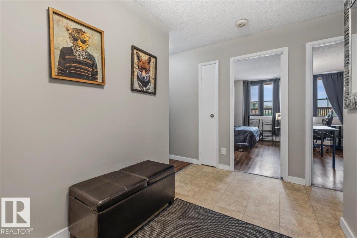 #305 – 10175 109 Street NW, Downtown (Edmonton) — photo 2 of 30: Property photo
