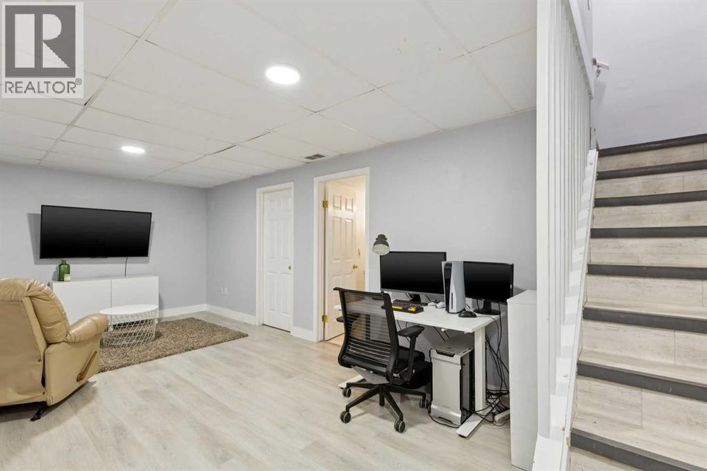 2291 Flanders Avenue Southwest - Photo 23