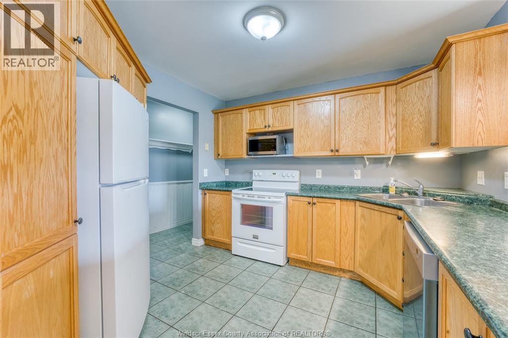 11181 FIRGROVE - 9