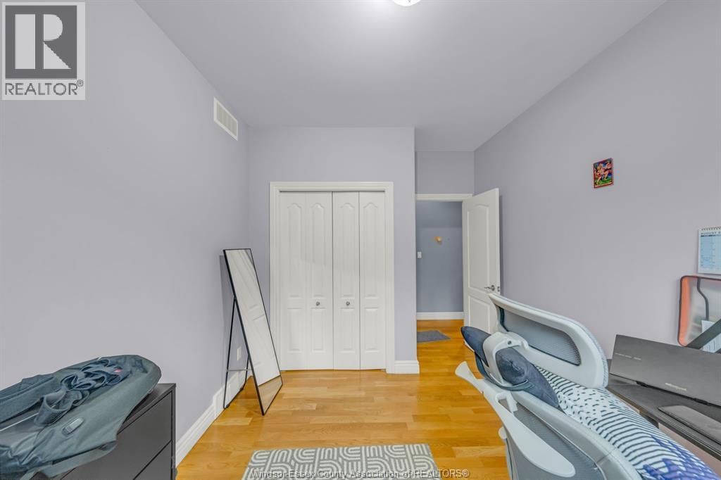 77 Whelan DRIVE - 19