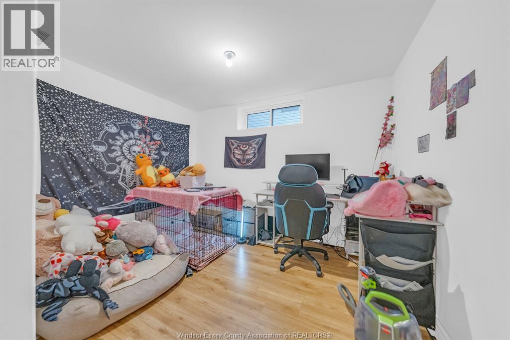 77 Whelan DRIVE - Image 34
