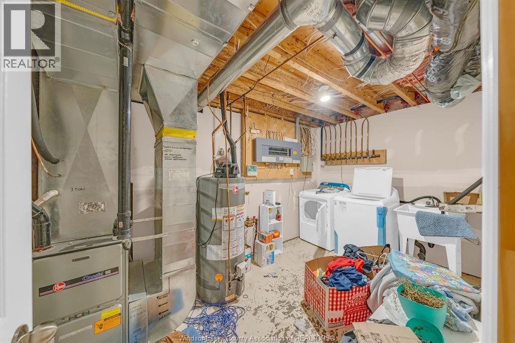 77 Whelan DRIVE - 35