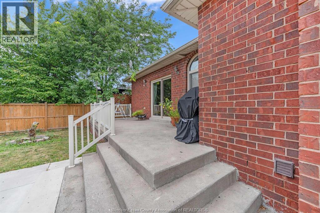 77 Whelan DRIVE - Image 42