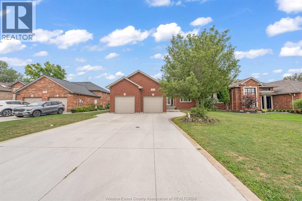 77 Whelan DRIVE - 44