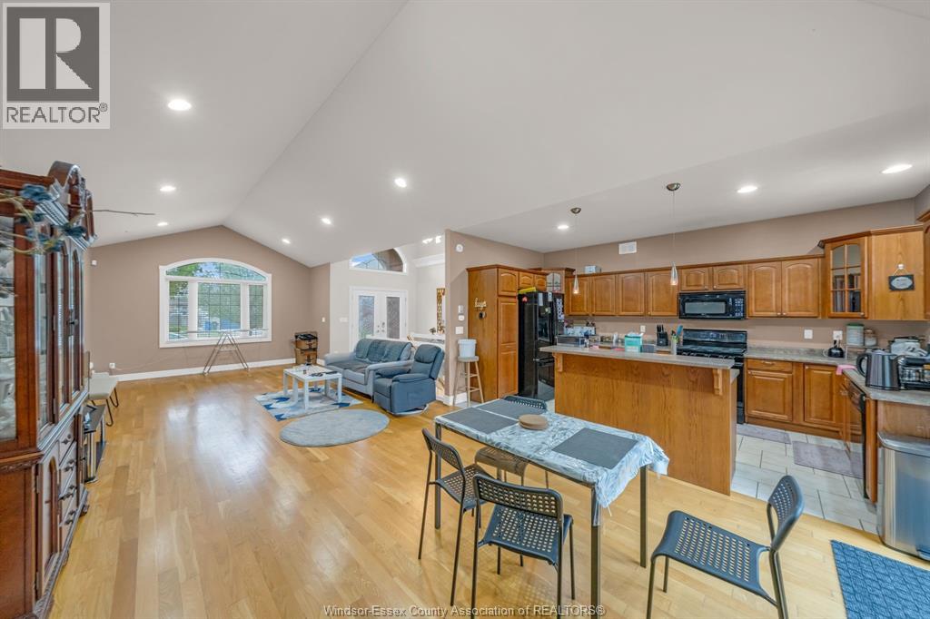 77 Whelan DRIVE - 9