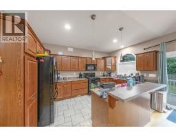 Bedroom - 77 Whelan Drive, Amherstburg, ON N9V4B6 Photo 12