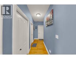 Living room/Fireplace - 77 Whelan Drive, Amherstburg, ON N9V4B6 Photo 14