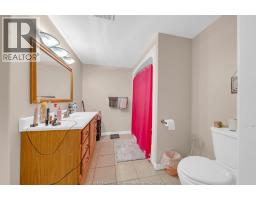 77 Whelan Drive, Amherstburg, ON N9V4B6 Photo 33