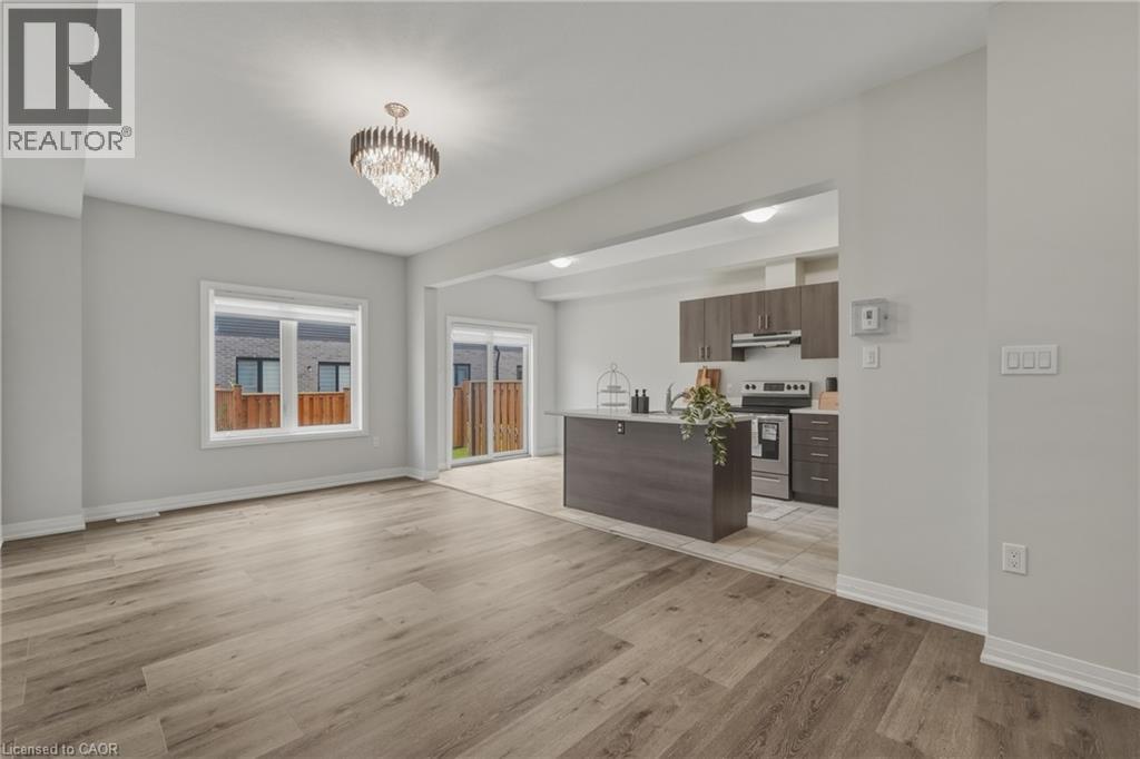 #27 520 GREY Street - Image 5
