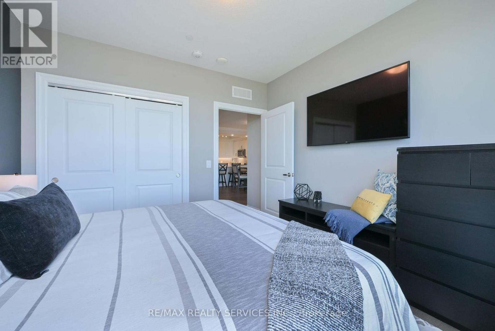 #809 1878 GORDON STREET - Image 19