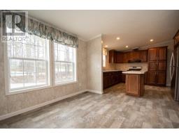 Bathroom - 1864 Lakehurst Road, Trent Lakes, ON K0L1J0 Photo 16