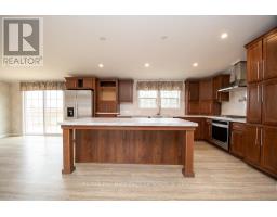Kitchen - 1862 Lakehurst Road, Trent Lakes, ON K0L1J0 Photo 13