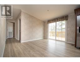 Living room - 1862 Lakehurst Road, Trent Lakes, ON K0L1J0 Photo 7