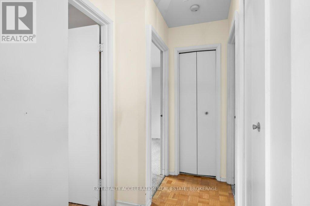 116 SHERWOOD AVENUE - 17