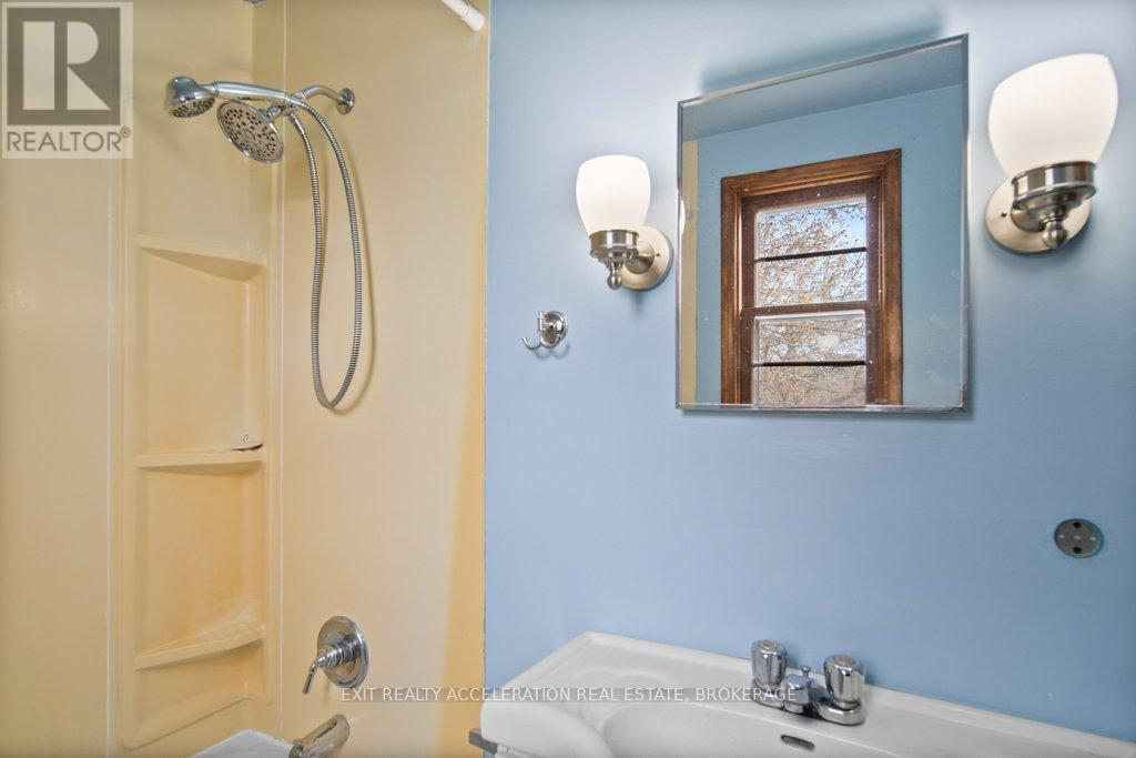 302 OLD HAMBURG ROAD - Image 13