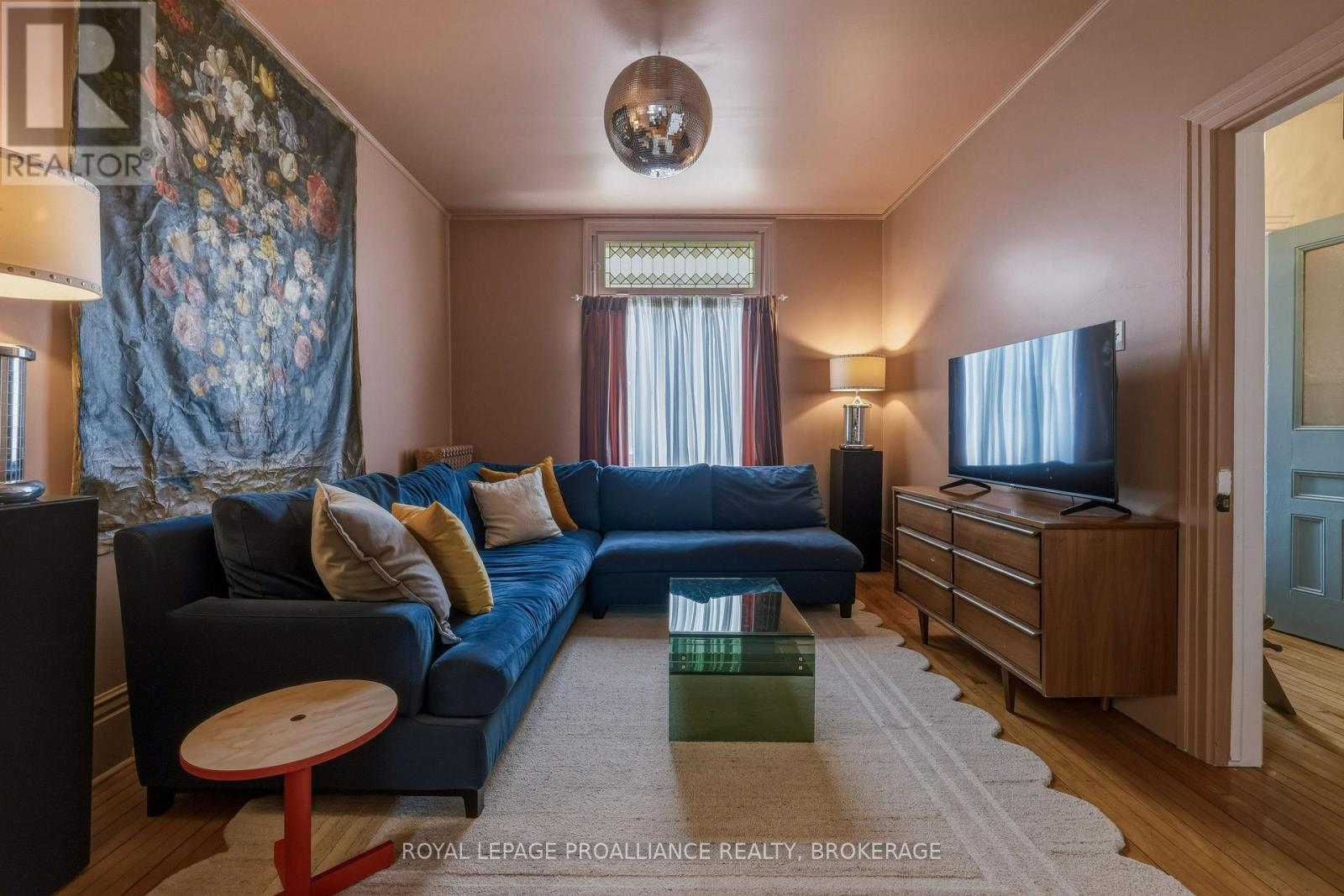 181 MONTREAL STREET - 11