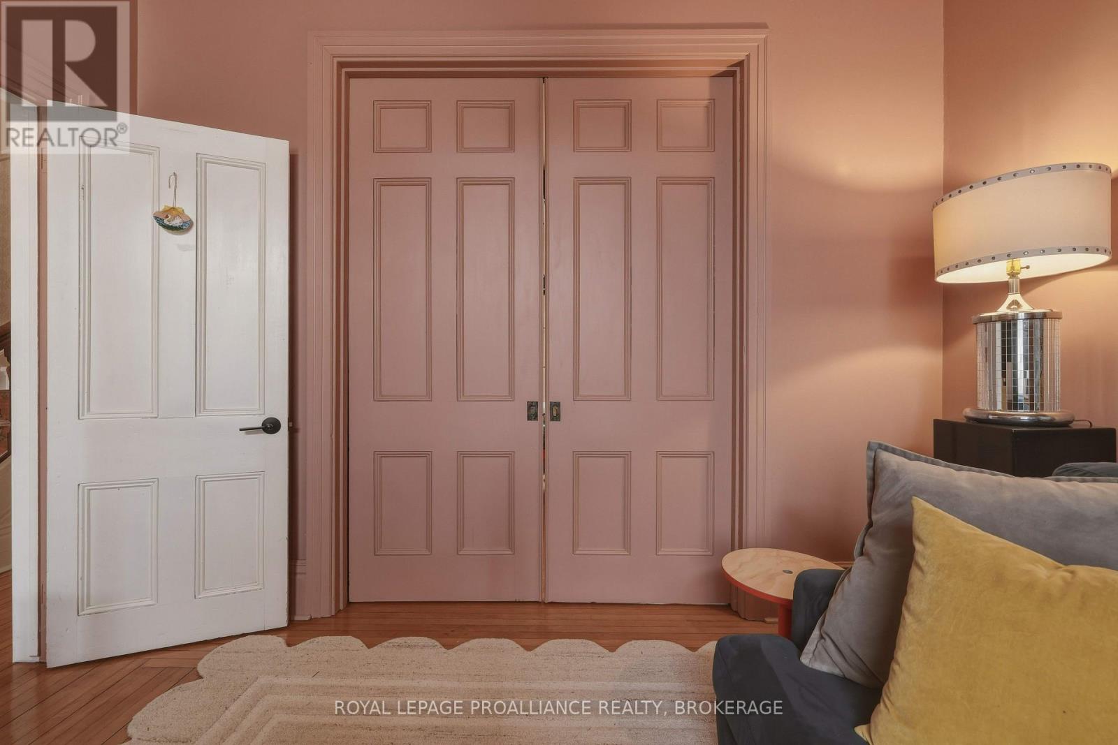 181 MONTREAL STREET - 12