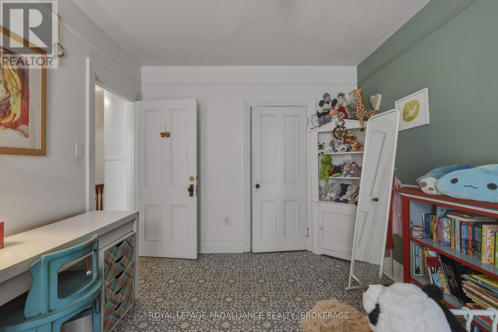 181 MONTREAL STREET - Image 32