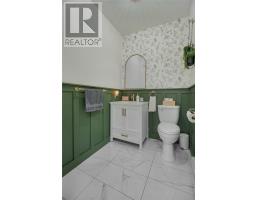 33 Castle Bridge Drive thumbnail 11