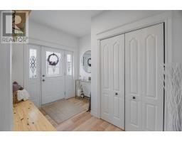 33 Castle Bridge Drive thumbnail 3