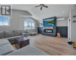 33 Castle Bridge Drive thumbnail 13