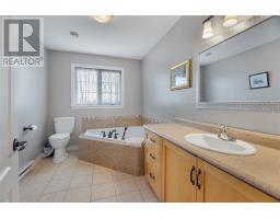 33 Castle Bridge Drive thumbnail 20